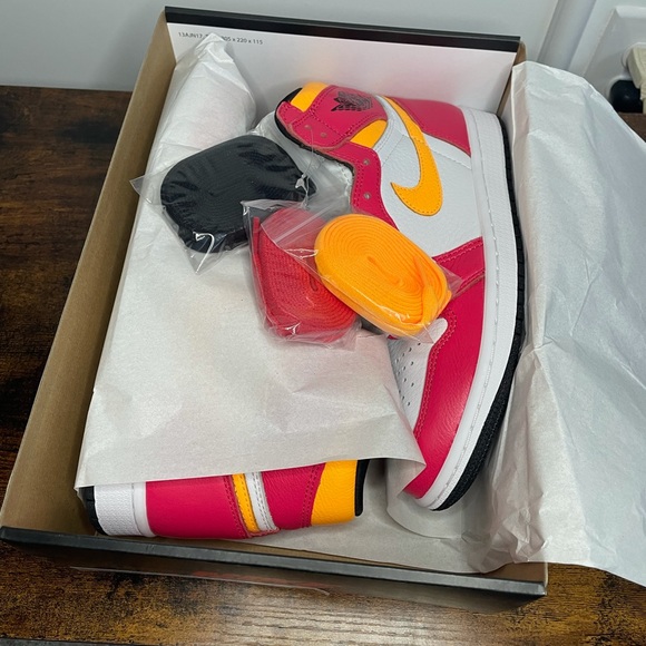 SOLD-Nike Air Jordan 1 Retro High OG L 555088-603 Sz 7 - Picture 8 of 9